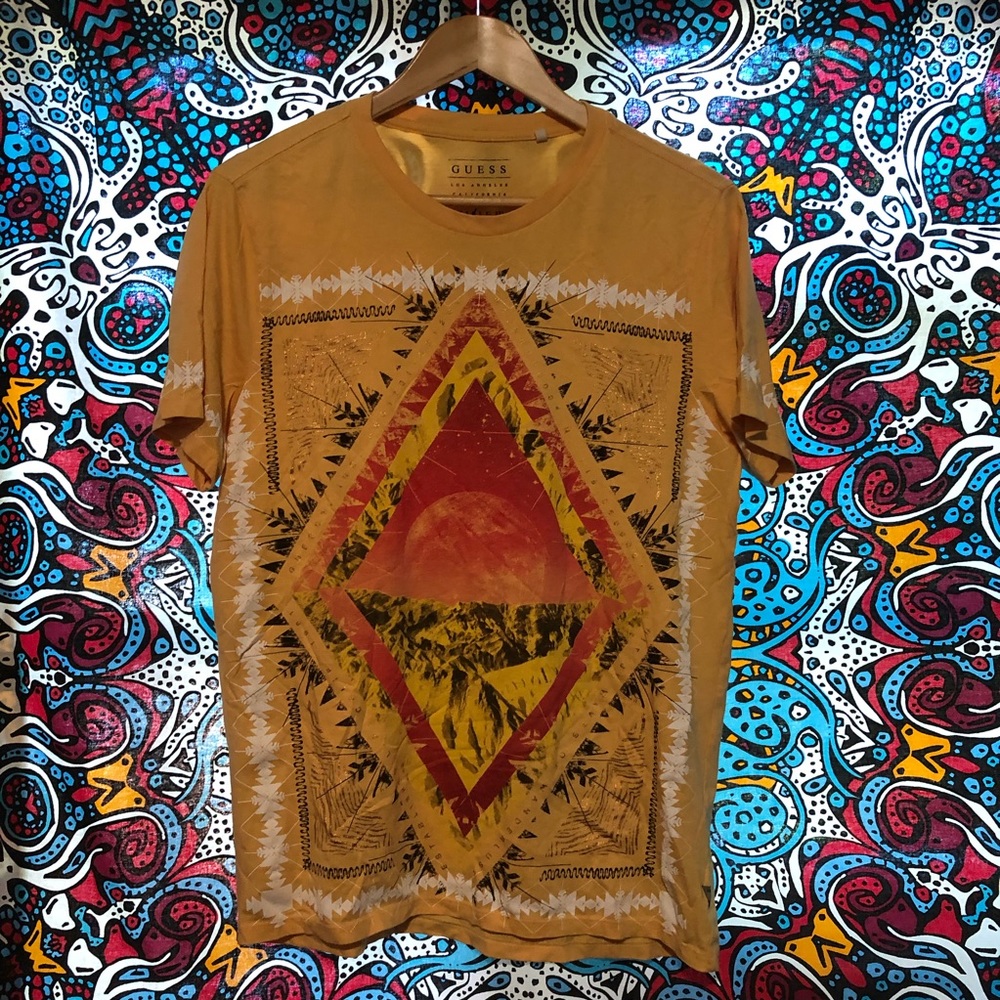 “Aztec” Guess T-Shirt